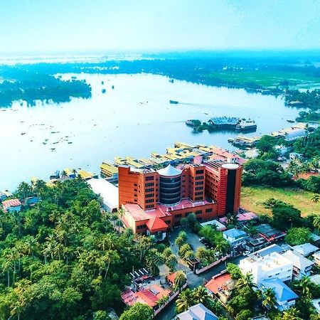 Ramada By Wyndham Alleppey Alappuzha Bagian luar foto