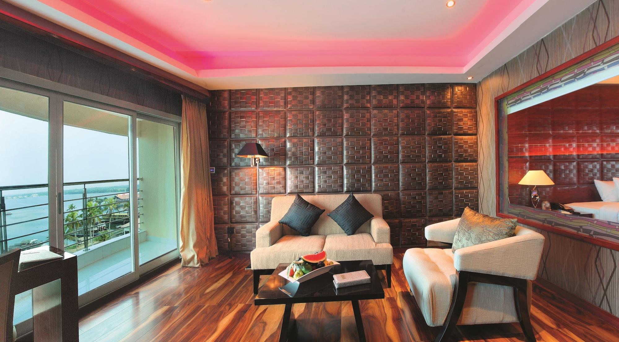 Ramada By Wyndham Alleppey Alappuzha Bagian luar foto