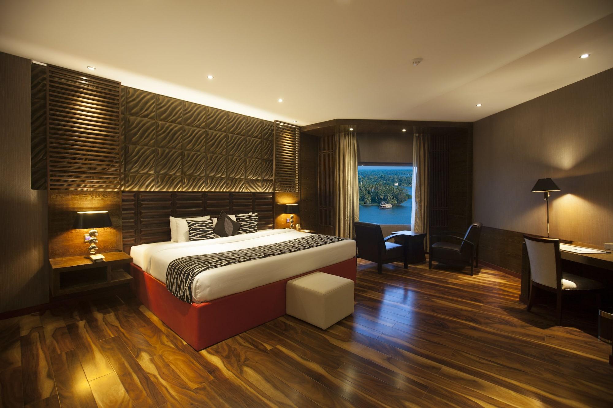 Ramada By Wyndham Alleppey Alappuzha Bagian luar foto