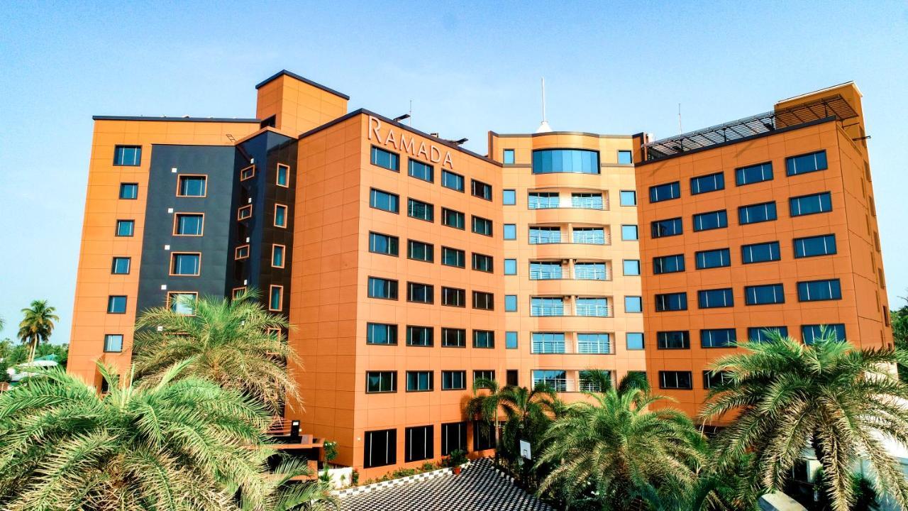 Ramada By Wyndham Alleppey Alappuzha Bagian luar foto