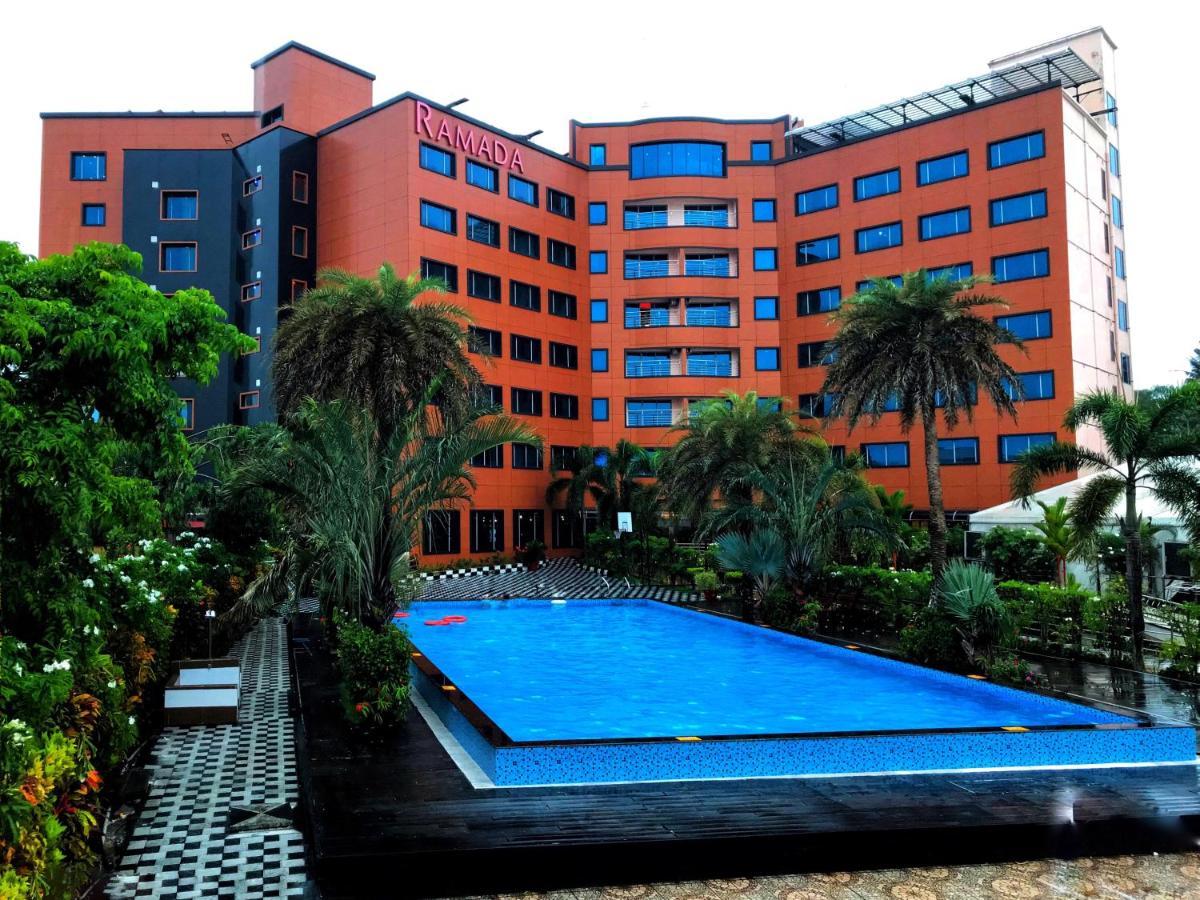 Ramada By Wyndham Alleppey Alappuzha Bagian luar foto