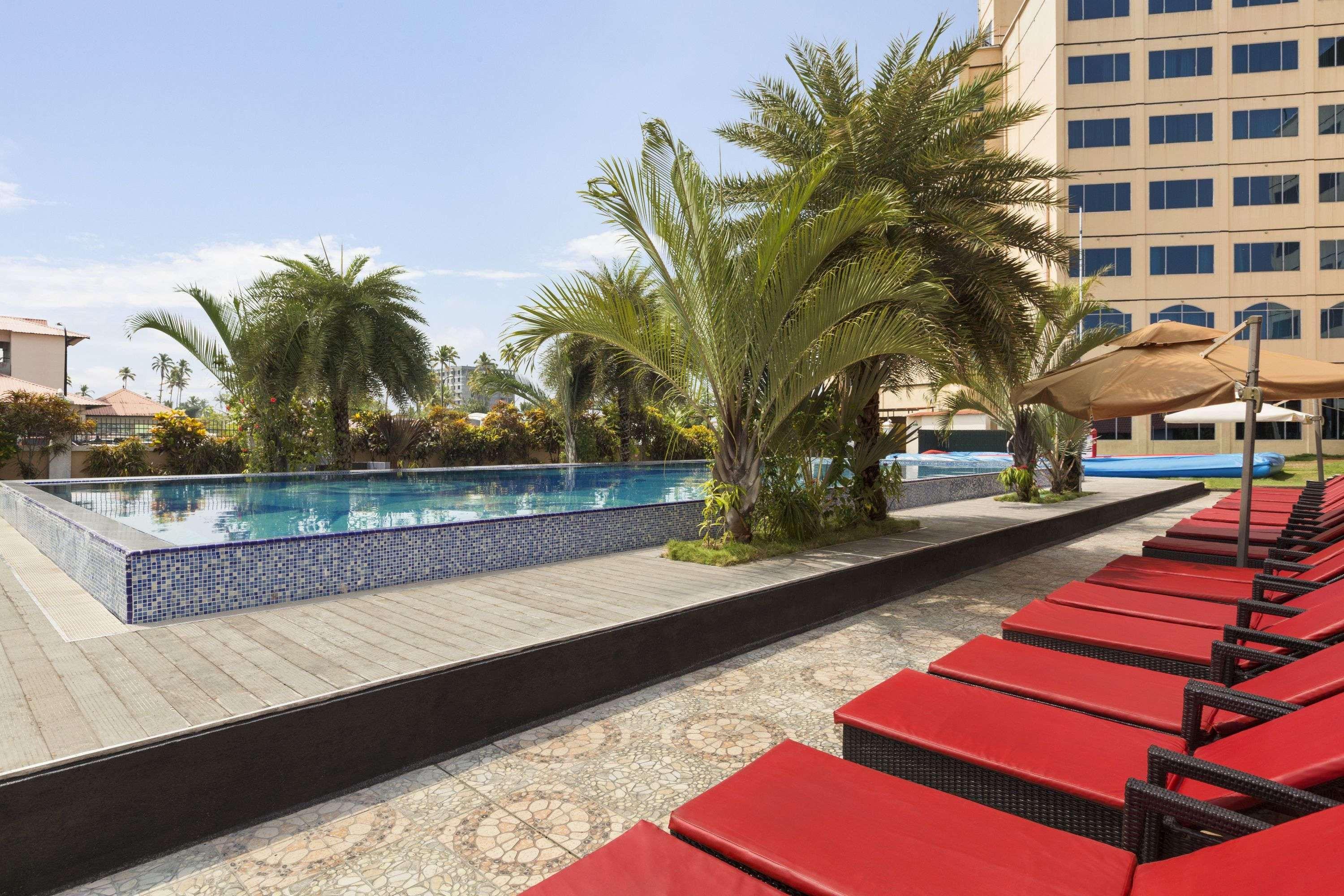 Ramada By Wyndham Alleppey Alappuzha Bagian luar foto