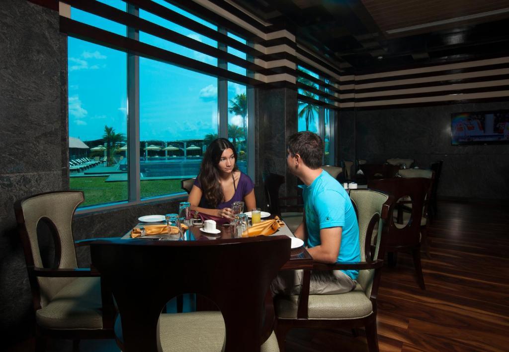 Ramada By Wyndham Alleppey Alappuzha Bagian luar foto